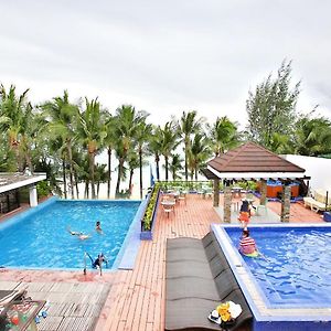 Crown Regency Beach Resort